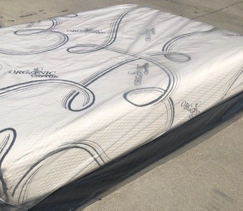 TWIN MEMORY FOAM MATTRESSES SET WHIT BOX SPRING BRAND NEW ✅️ 