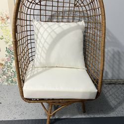 White Outdoor Cane Chair 