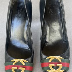 Gucci pumps