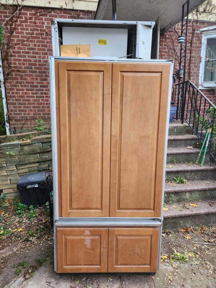 Sub Zero Fridge for Sale in Yonkers, NY OfferUp