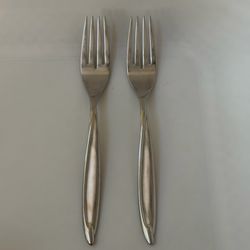 2pc INTERNATIONAL Americana Stainless Deluxe Dinner Forks 7 3/8” Satin