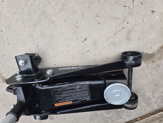 HUSKY 3 TON FLOOR JACK