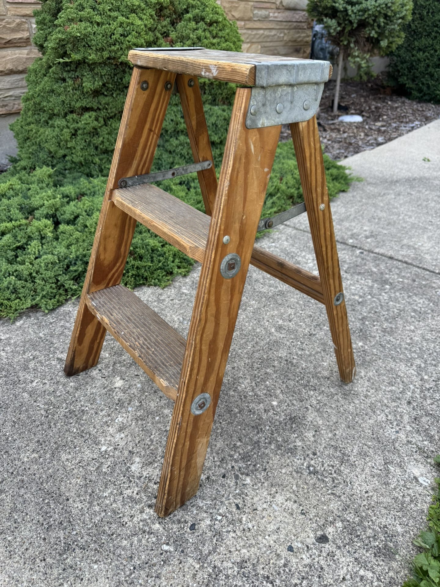 Vintage Wooden Step Ladder ( 3 Step)