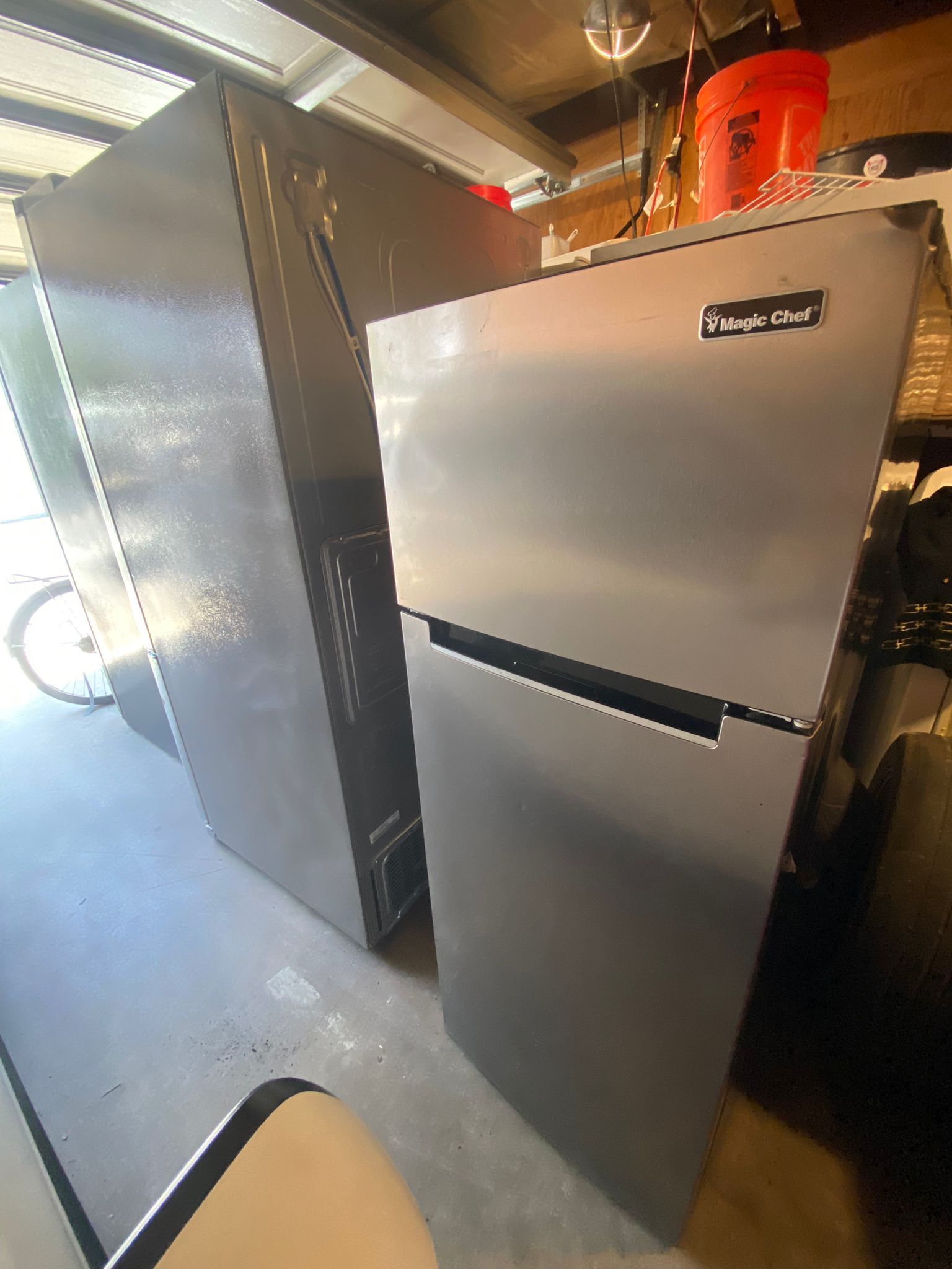 Top Freezer Refrigerator