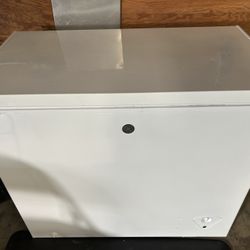 Freezer GE R600a 7 Cubic Feet