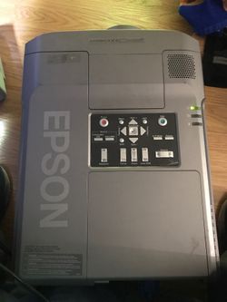 Epson Power Lite 8300 i projector