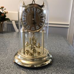 Elgin Quartz Clock
