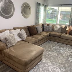 Large Brown Sectional Couch With Queen Pullout Bed