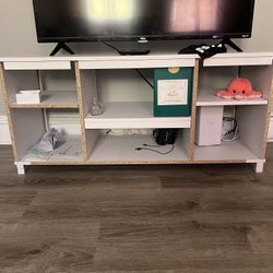 TV STAND WHITE