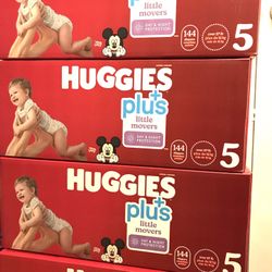 Huggies Costco Pampers Size Huggies Little Snugglers Baby Diapers
