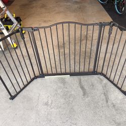 Adjustable Gate 