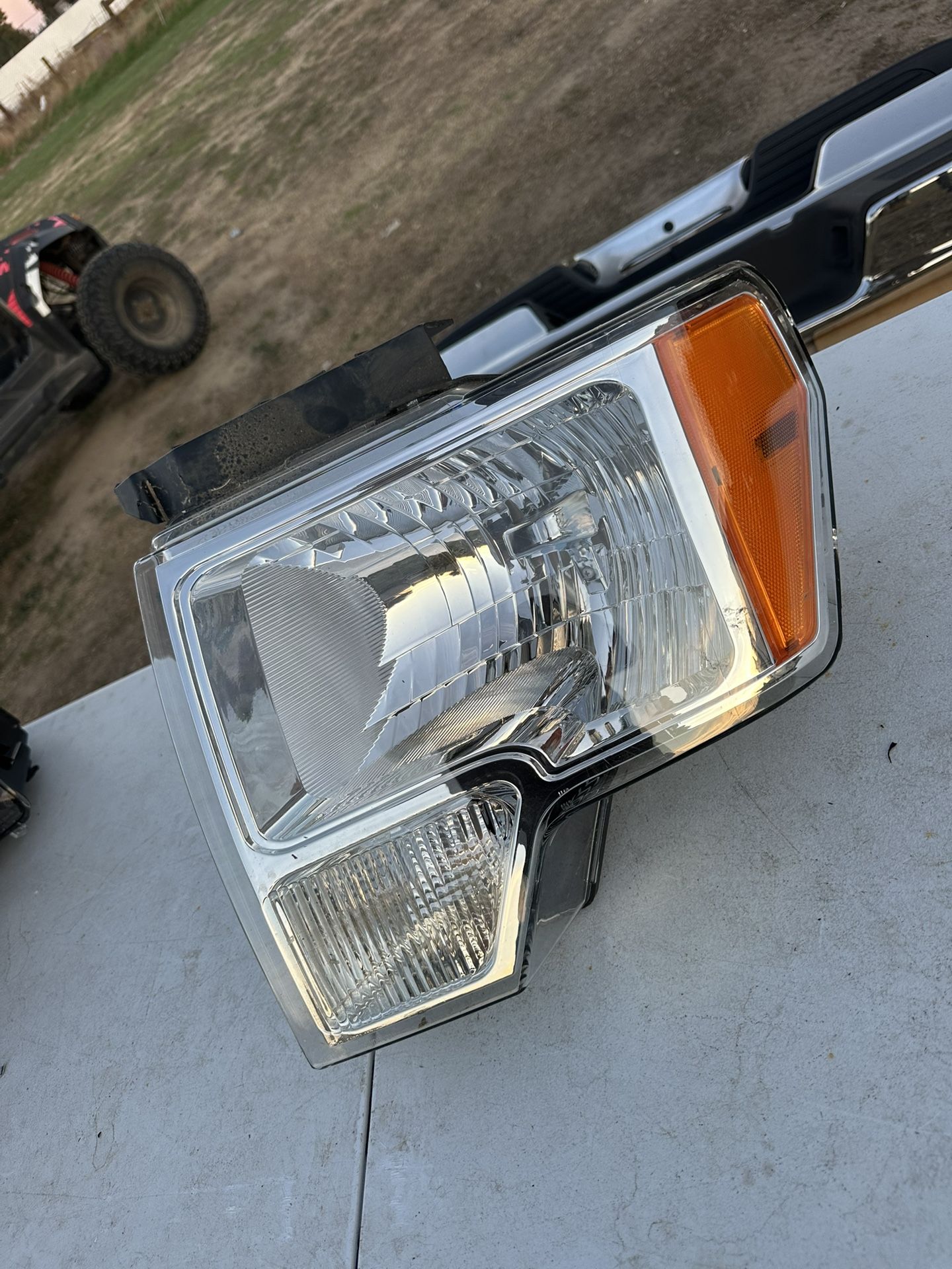 Ford F150 Driver Headlight 09-14