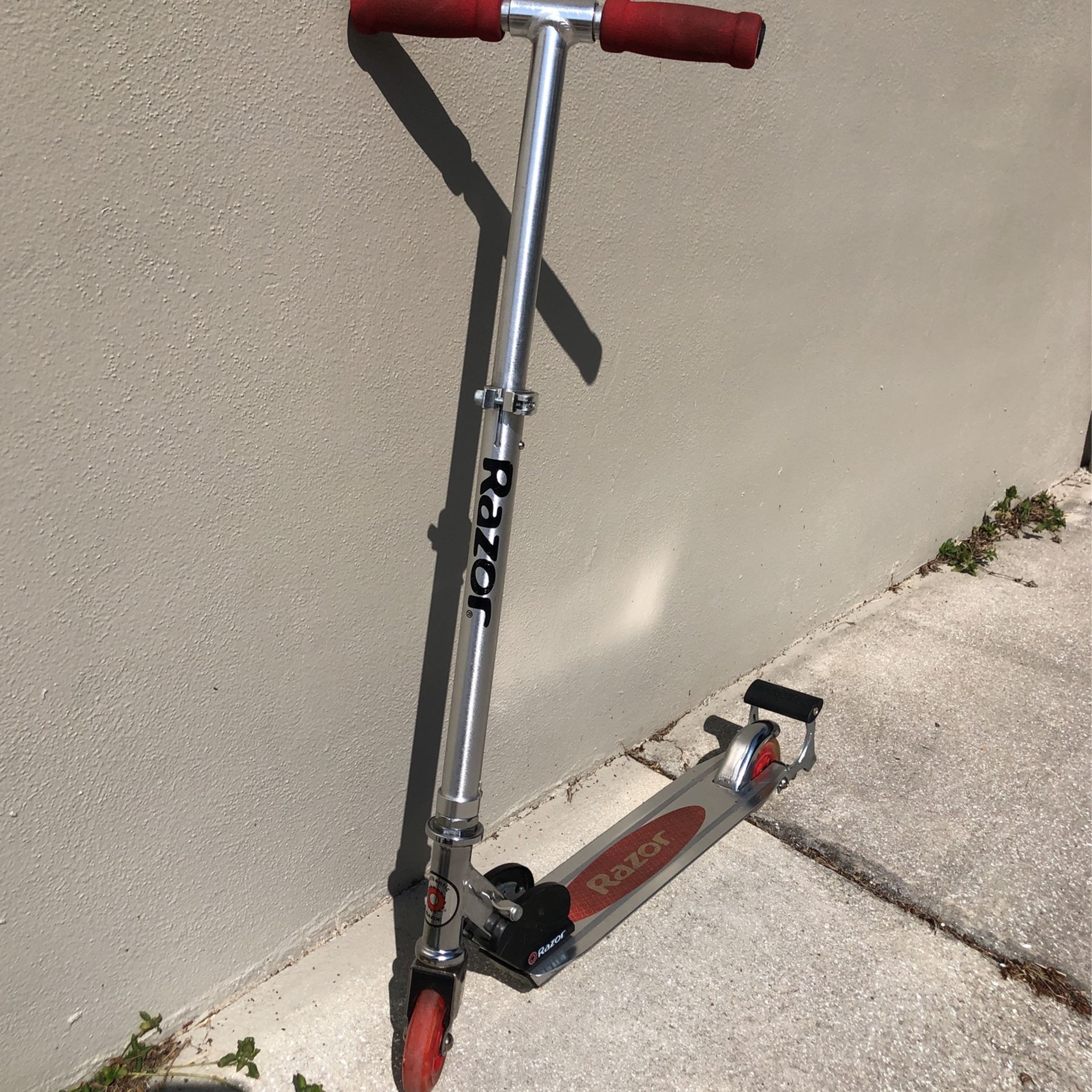 Razor Scooter Folding
