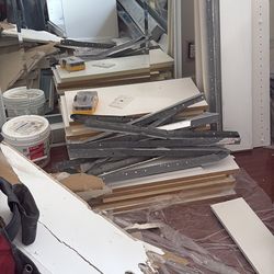 Mirror, vanity, toilet bowl