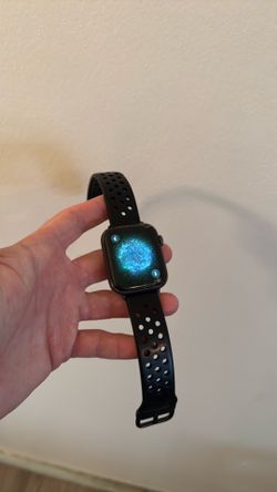 Apple Watch Series 5- unlocked