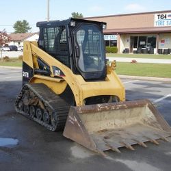 06 Caterpillar 247B