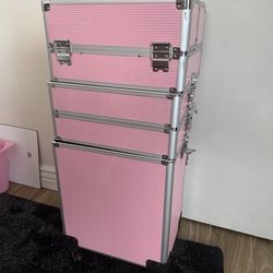 Brand new beauty case
