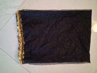 Black/Gold Veil/Scarf for Belly Dancing from Brazil

Cash only