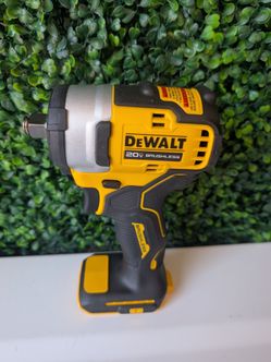 DEWALT DCF911 20V MAX Brushless 1/2" Impact Wrench