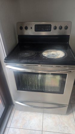 Oven with 4 burner