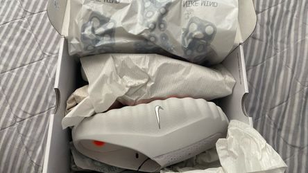 Nike mind gray size 10