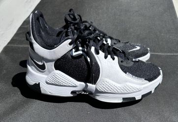 Nike Mens PG 5 Basketball Shoes White/Black Size 7.5