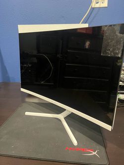 Curved gaming monitor