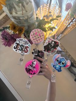 Badge reels
