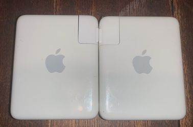 Apple AirPort Express lot of 2