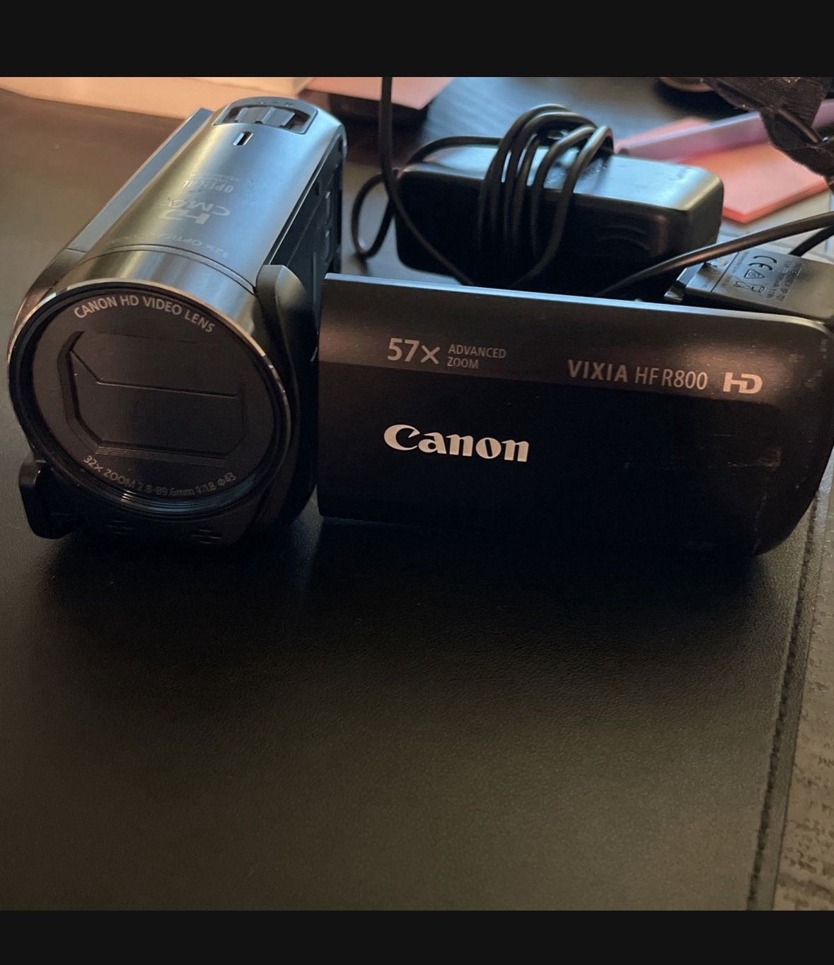 Canon VIXIA HF R800 Camcorder (Black)