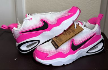 Nike Air Max Nova Pink and White 5Youth/6.5Women