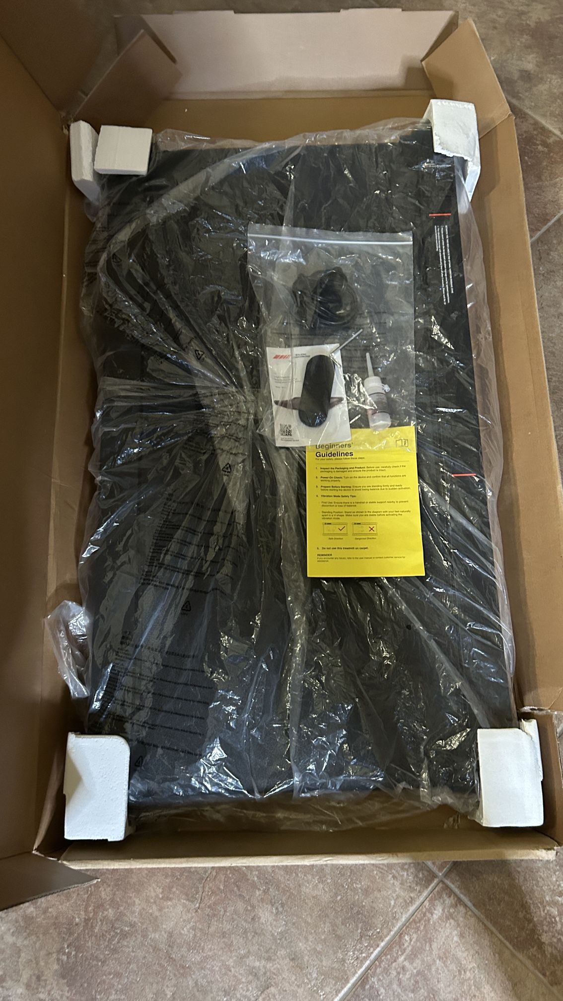 Excellent Condition - Sperax treadmill / vibration pad.