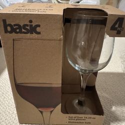 Basic Set Of 4 16.25 Oz Wine Glasses 
