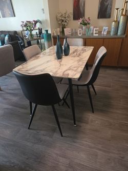Dining set 4 chairs
