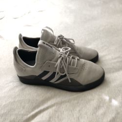 Addidas size 9