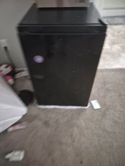 Mini fridge