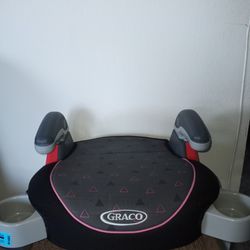 GRACO CARSEAT/BOOSTER SEAT FOR SALE 