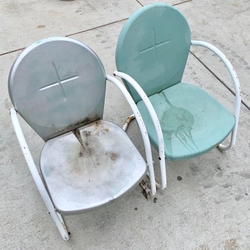 Two VINTAGE mid Century Clam Shell PATIO CHAIRS steel