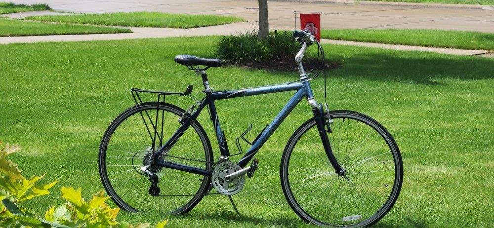 TREK MULTITRACK 7200 - HYBRID BIKE - LARGE FRAME - 21 SPEED - SERVICED READY