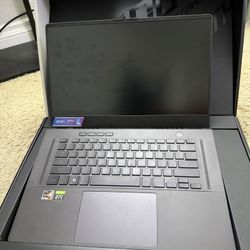 MINT! ASUS ROG Zephyrus 15.6" WQHD Laptop AMD Ryzen 9-16GB  GA503RM-G15.R93060