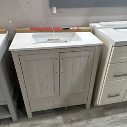 Bathroom vanity 30 x 19 inch white oak 