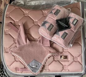 Equestrian Stockholm Pink Pearl Dressage Saddle Pad Set