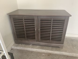 2 Door Dresser / TV stand for Sale!