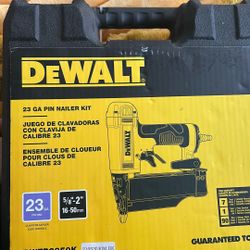 DEWALT  23 GA PIN NAILER KIT 
