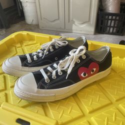 CDG Converse Size 11