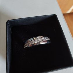Brand New Size 7 Sterling Silver Wedding Band
