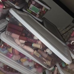 Whole Sale Or Single Sale