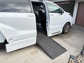 2023 Toyota Sienna