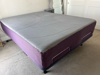Purple RestorePlus Mattress (Queen) and remote-controlled adjustable bed base