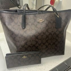 Coach Tote & matching wallet 